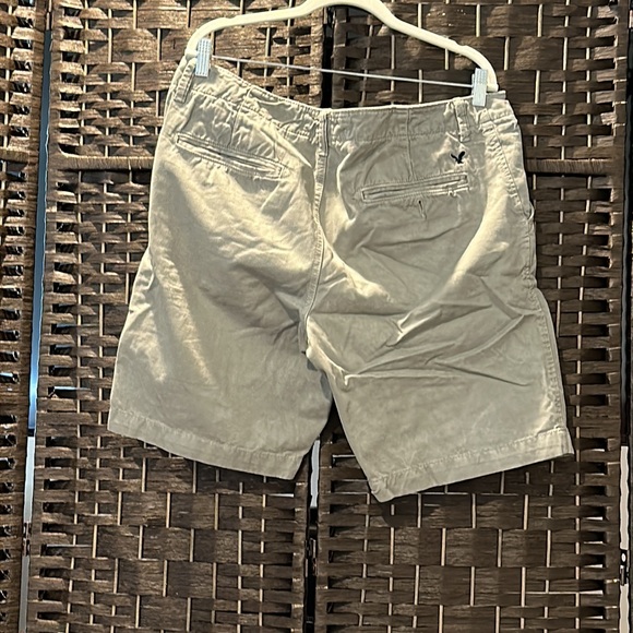 American Eagle Cargo Shorts - Picture 2 of 5